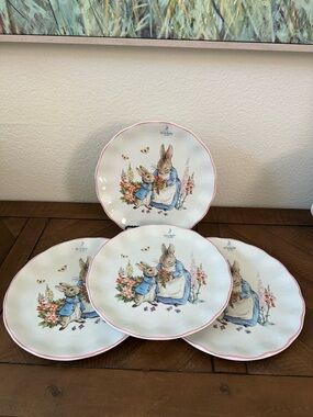 Peter Rabbit Pink Trim Dinner Plates - Set of 4 NEW